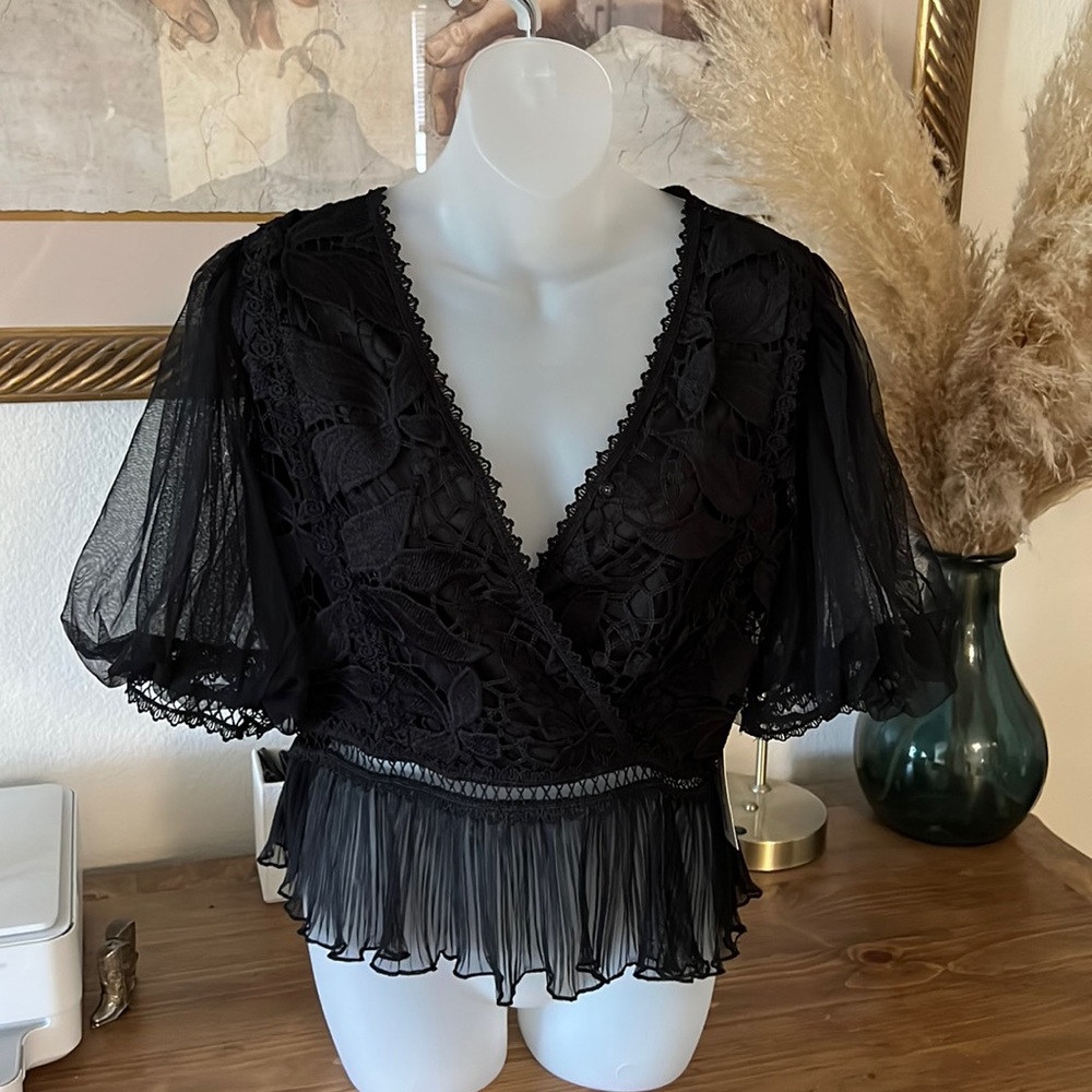 Lace Ruffle Crop Top